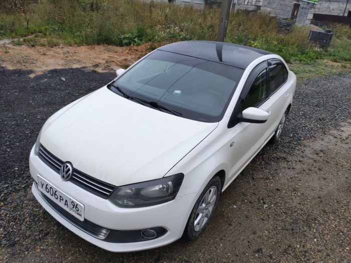Volkswagen Polo sedan с черной крышей