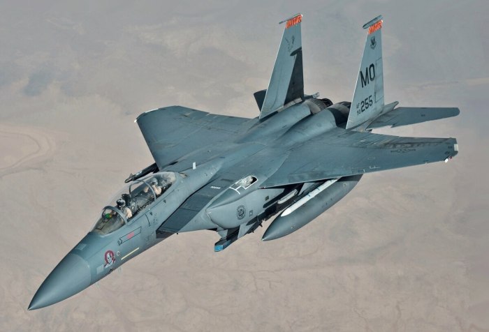 F 15 Eagle истребитель