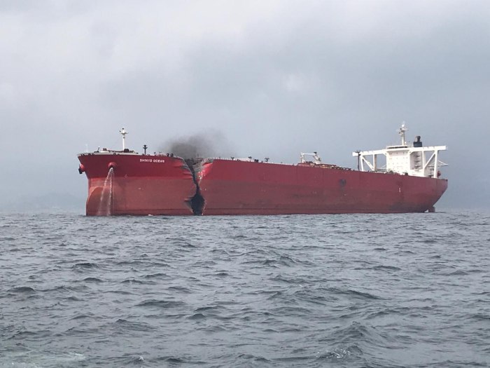 VLCC танкер
