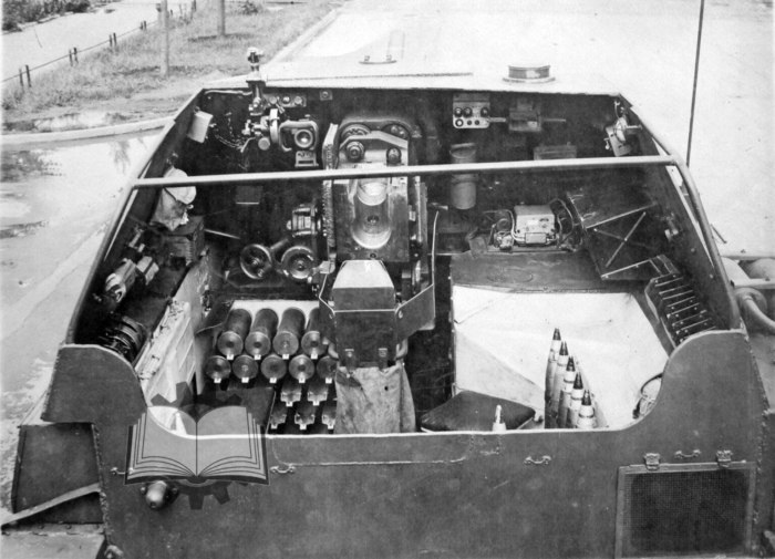 Внутри самоходки Су-85