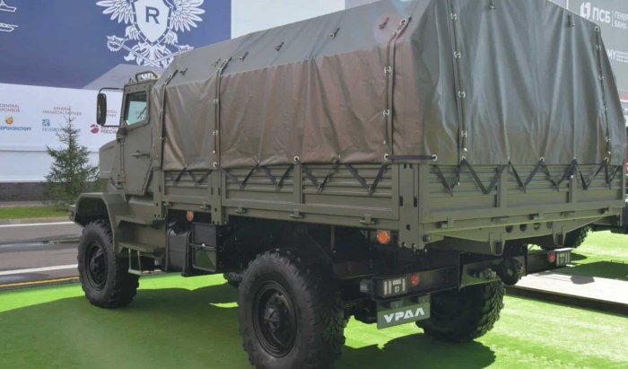 Урал 66 грузовик новый военный
