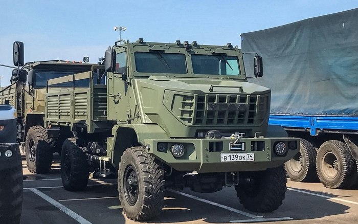 Урал Некст 6х6 военный