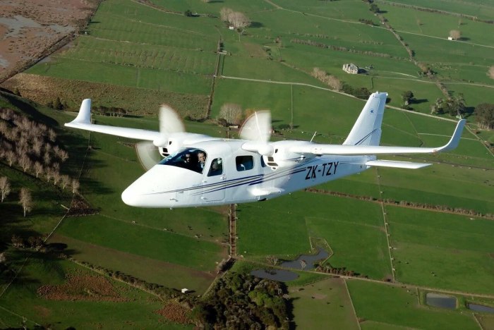 Самолет p2006t Twin