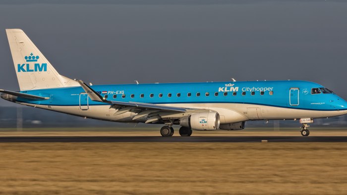 Embraer 175