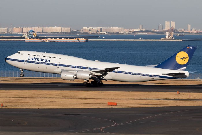 Lufthansa Cargo 747