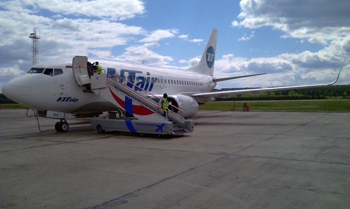 Боинг 737 UTAIR