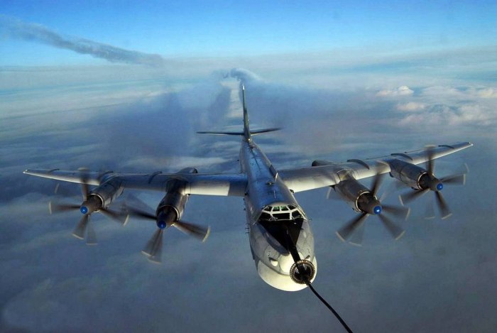 Самолет дальней авиации ту-95 МС