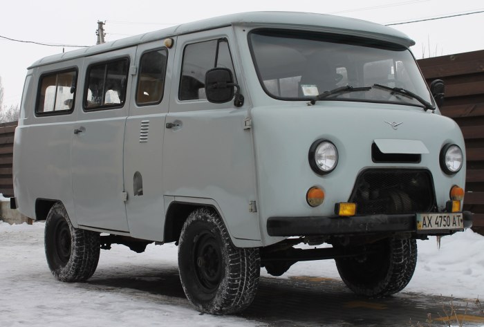 УАЗ Буханка 2206