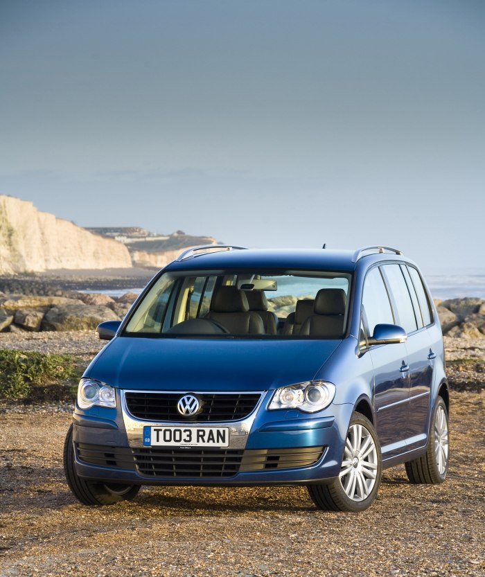 Volkswagen Touran компактвэны