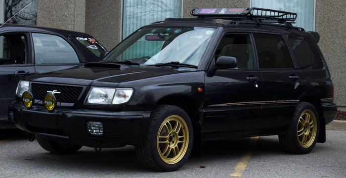 Subaru Forester 1 SF