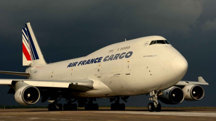 Пассажирский самолет Боинг 747