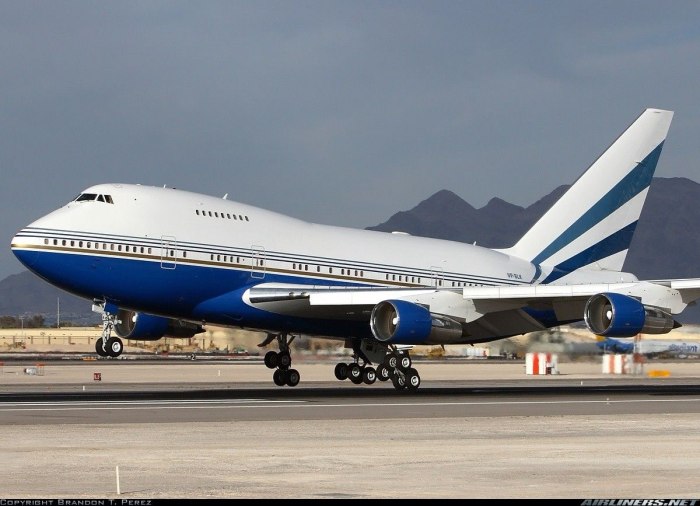 Боинг 747
