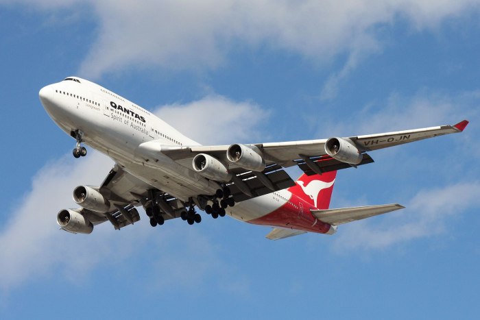 Пассажирский самолет Боинг 747
