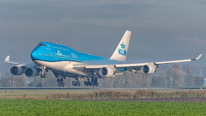 Боинг 747 400