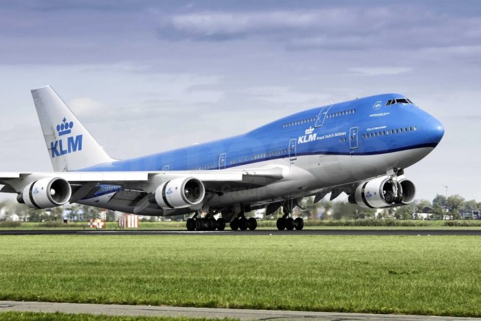 747 Джамбо