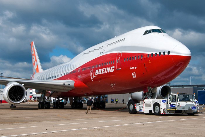 Самолёт Боинг 747