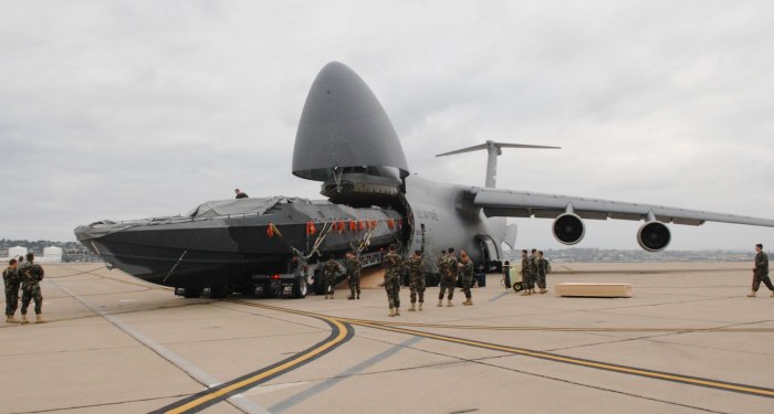 C5 Galaxy самолет