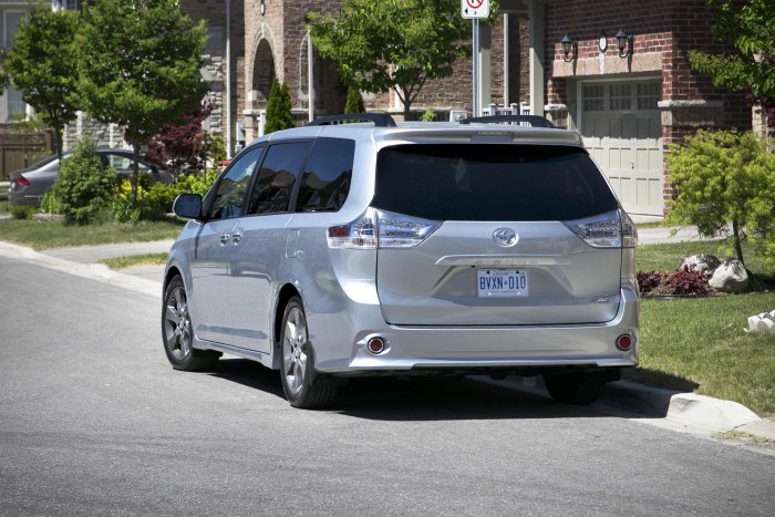 Toyota Sienna 2013
