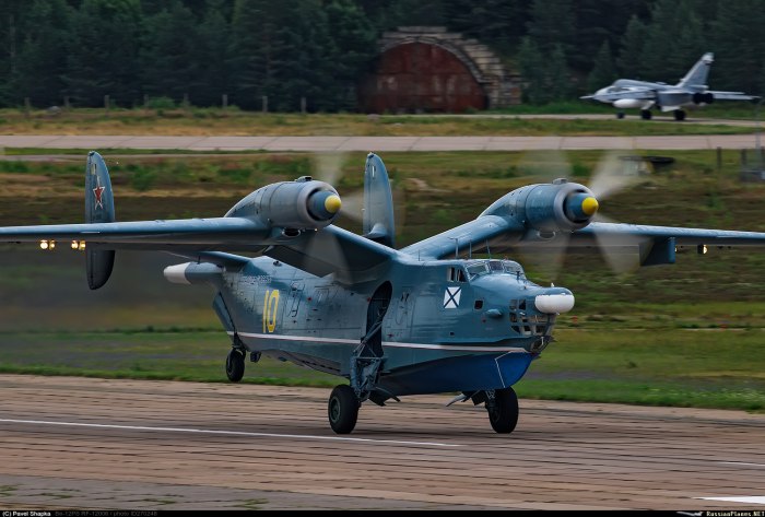 Самолёт амфибия бе-12