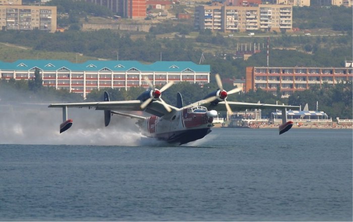 Самолёт амфибия бе-12