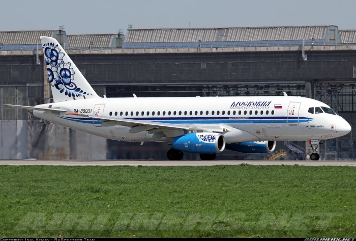 Sukhoi Superjet 100-95, su9