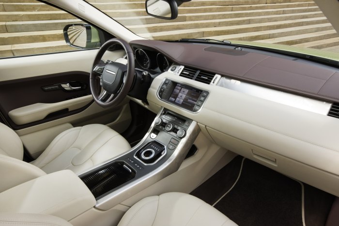 Range Rover Evoque салон