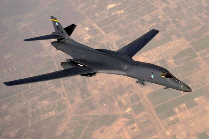Rockwell b-1 Lancer самолёты США