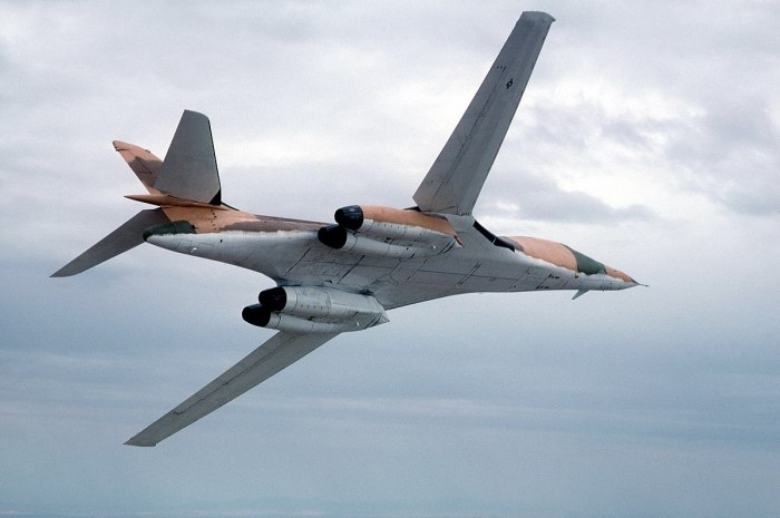 Rockwell b-1 Lancer