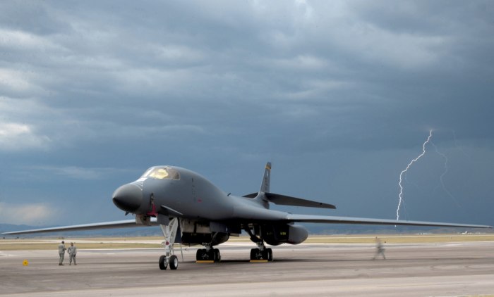 B1 Lancer