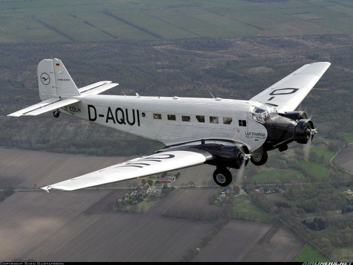 Немецкий военный самолет Junkers ju 52