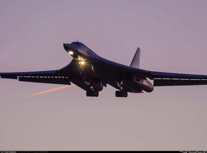 Бомбардировщик ту-160м белый лебедь