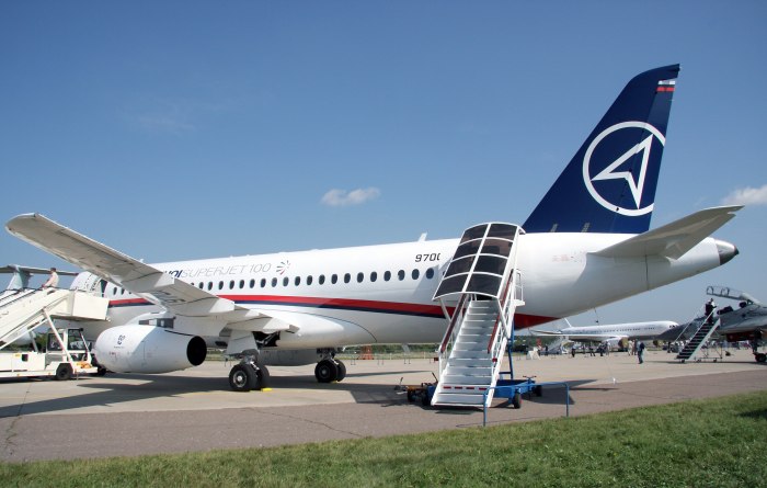 Sukhoi Superjet 100 95 багаж