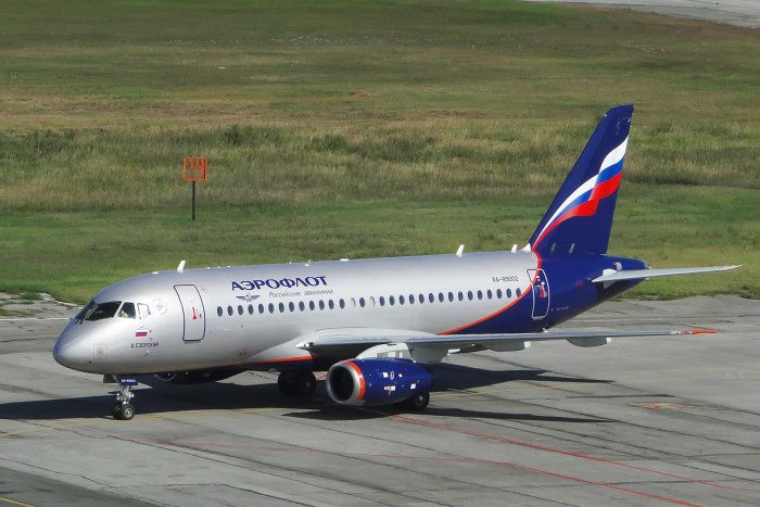 Superjet 100-95