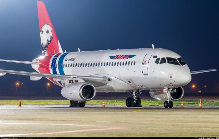 Sukhoi Superjet 100-95 фото