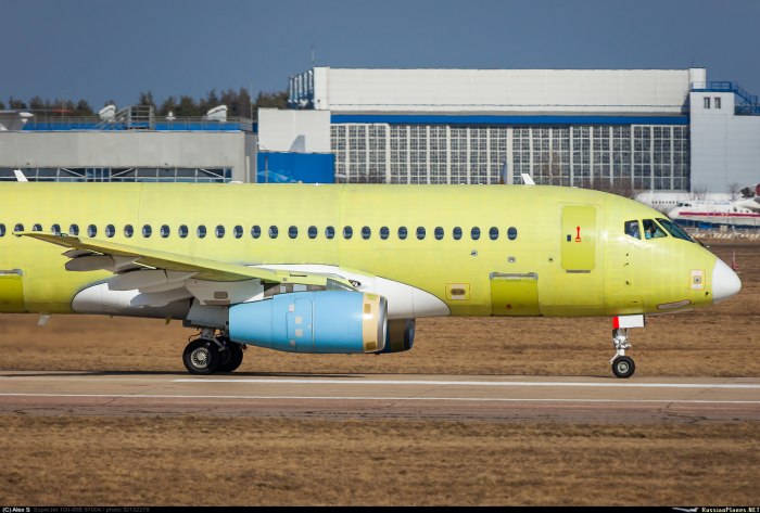 SSJ 100 97004