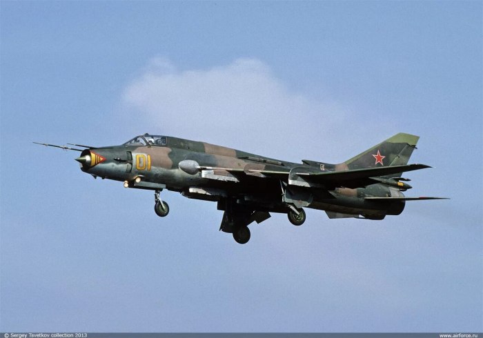 Су-22 истребитель-бомбардировщик