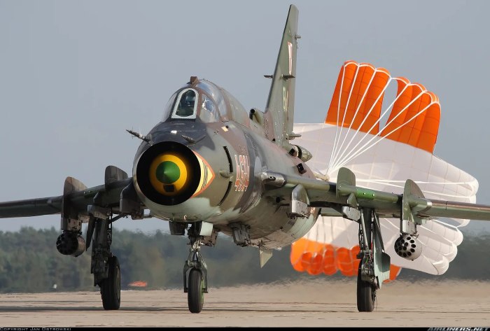 Су-22 истребитель-бомбардировщик