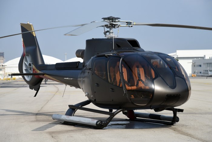Eurocopter ec130 кабина