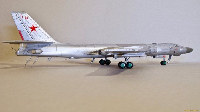 Ту-16 1/72 Трумпетер