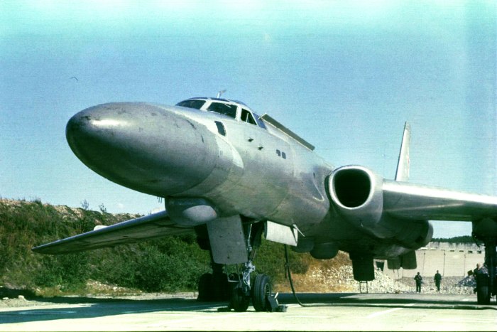 Бомбардировщик реактивный ту-16