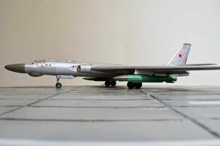 Самолет ту-16к 10 26 б