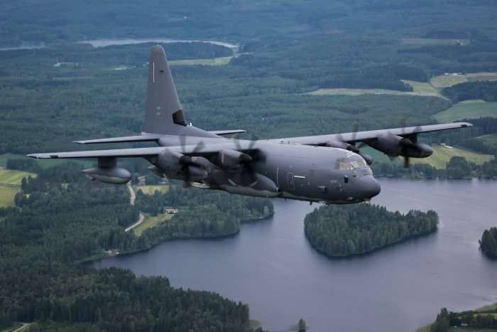 Локхид c-130 «Геркулес»