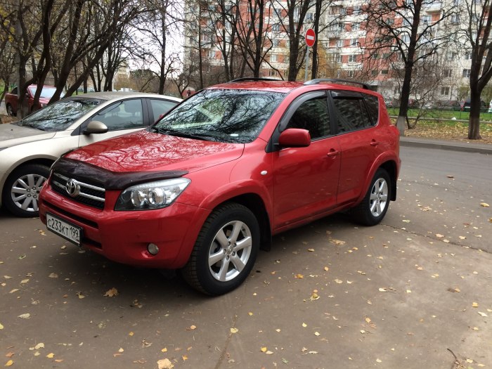 Toyota rav4 2007 красная