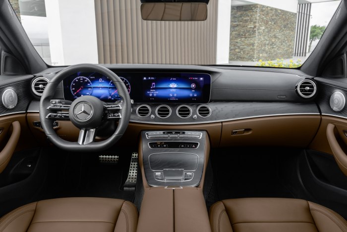 Mercedes Benz e class 2021