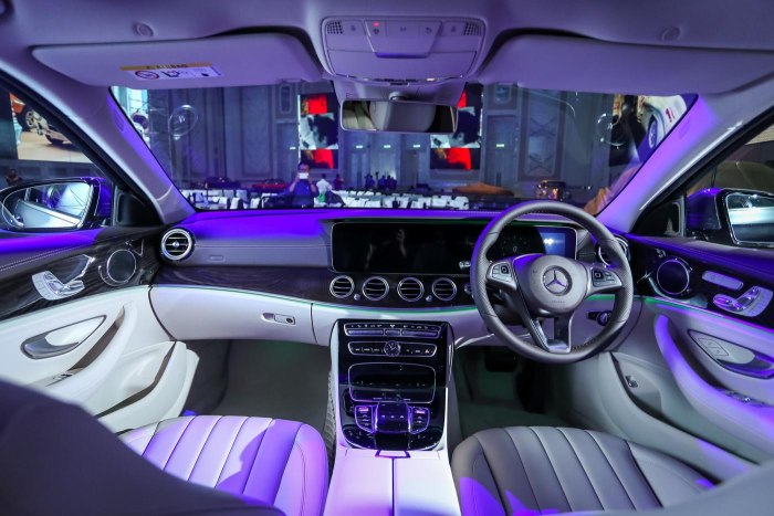Мерседес е класс w213 салон