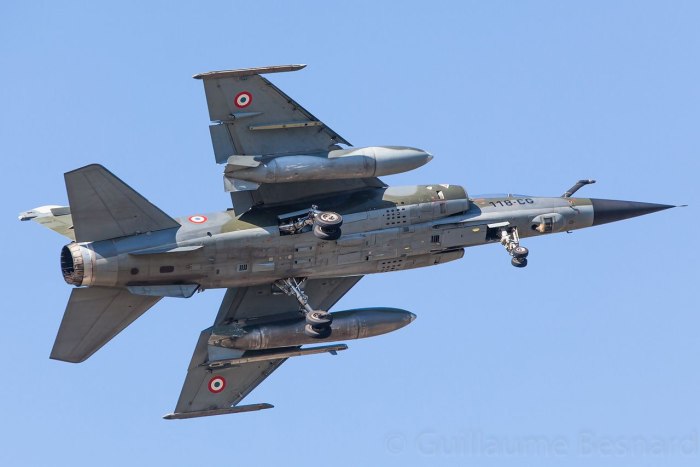 Mirage f1