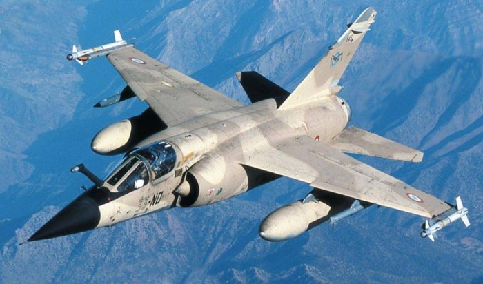 Мираж ф1 самолет