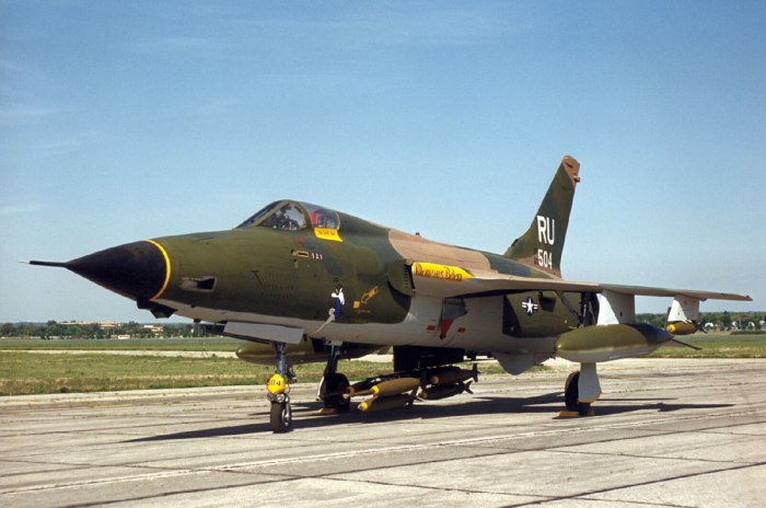 Ф-105 Тандерчиф