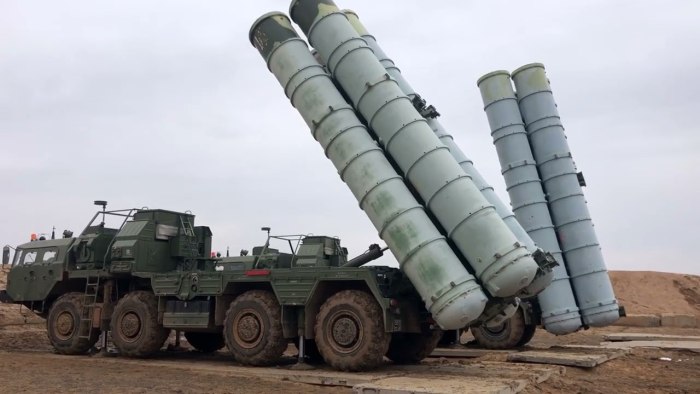 С-400 зенитный ракетный комплекс
