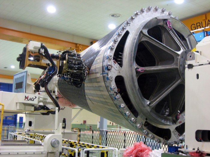 Сверхпрочное композитное крыло МС-21